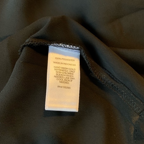 ❤️ SOLD Express lace button down shirt - Picture 5 of 7